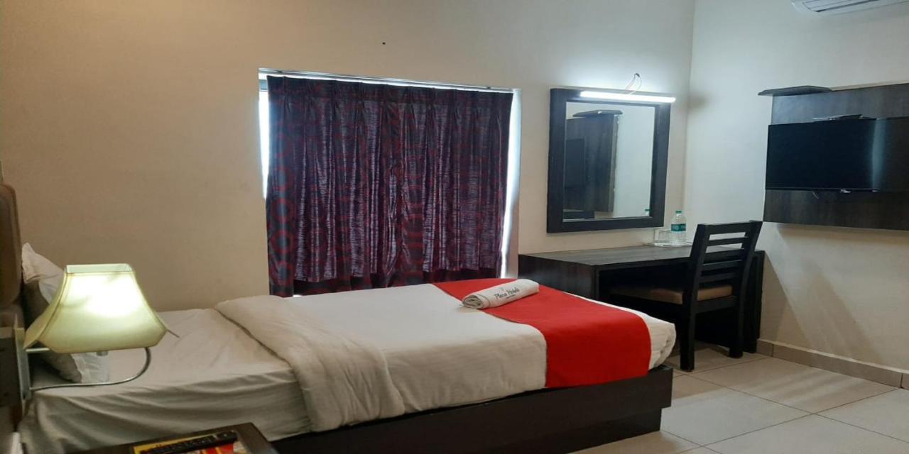 Plaza Hotel Trichy Tiruchirappalli Екстер'єр фото